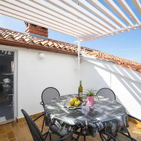 Piljan Апартаменты