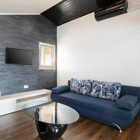 Piljan Apartment
