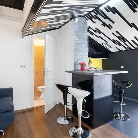 Piljan Apartment *