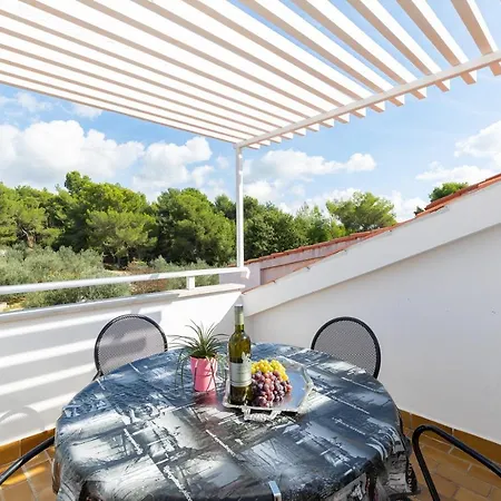 Piljan Apartment